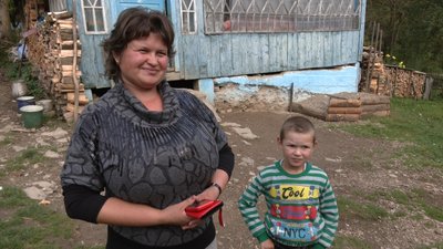Десятки сіл без інтернету: дистанційна форма навчання у горах на Львівщині Десятки сіл без інтернету: дистанційна форма навчання у горах на Львівщині