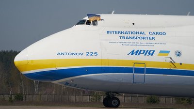 Парламент тимчасово звільнив українські авіакомпанії від оподаткування на ввезення літаків