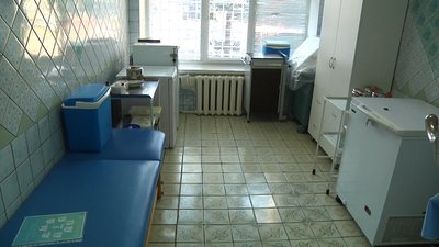У Житомирську райлікарню надійшло 2 тисячі захисних медичних масок У Житомирську райлікарню надійшло 2 тисячі захисних медичних масок
