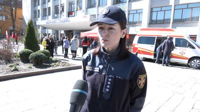 У житомирському ліцеї №23 учням розповіли про правила мінної безпеки та першої допомоги У житомирському ліцеї №23 учням розповіли про правила мінної безпеки та першої допомоги