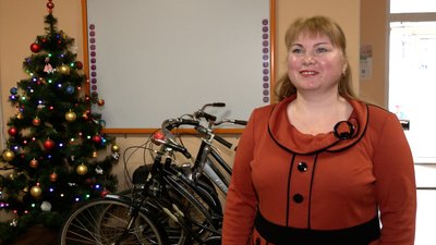 Байки з Європи: працівникам соціального центру в Чернігові передали 10 велосипедів