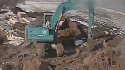 На Куп'янському напрямку прикордонники знищили російський екскаватор, що облаштовував позиції На Куп'янському напрямку прикордонники знищили російський екскаватор, що облаштовував позиції