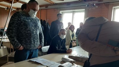 Визнали вибори недійсними. Ще одній дільниці Прикарпаття ОВК недорахувалася голосів Визнали вибори недійсними. Ще одній дільниці Прикарпаття ОВК недорахувалася голосів