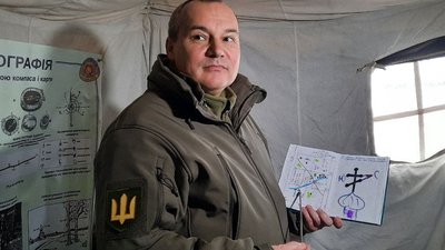 "Не панікуючи, готуйся". На Кіровоградщині охочих вчили стріляти та надавати домедичну допомогу "Не панікуючи, готуйся". На Кіровоградщині охочих вчили стріляти та надавати домедичну допомогу