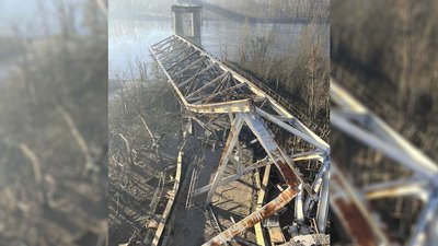Після того, як розбомбили міст, будь-які виїзди людей з Чернігова припинили, – Чаус