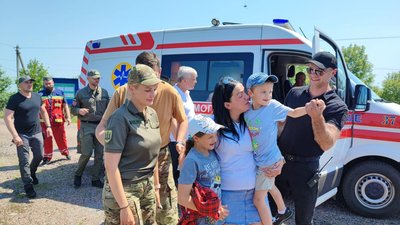 Діти, звільнені під час обміну 6 липня 2023 року Діти, звільнені під час обміну 6 липня 2023 року