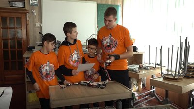 Черкаські школярі повернулись із “Роботіади"
