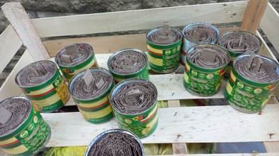 Полтавка Людмила Теймуразян виготувала 300 окопних свічок для військових Полтавка Людмила Теймуразян виготувала 300 окопних свічок для військових