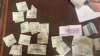 Щомісяця "заробляли" по п'ять мільйонів гривень. На Дніпропетровщині викрили шахраїв, які ошукували громадян ЄС Щомісяця "заробляли" по п'ять мільйонів гривень. На Дніпропетровщині викрили шахраїв, які ошукували громадян ЄС