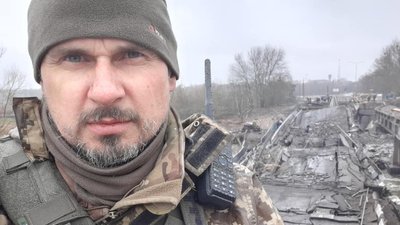Олег Сенцов потрапив під обстріл на фронті