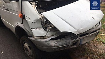 У Сумах сталася аварія за участі трьох автівок У Сумах сталася аварія за участі трьох автівок