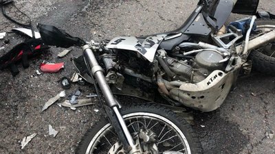 У Львові зіткнулися мотоцикліст та інкасаторський автомобіль У Львові зіткнулися мотоцикліст та інкасаторський автомобіль