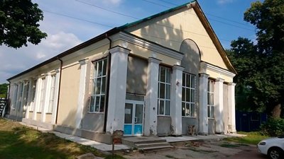 Привласнення грошей на реконструкції кінотеатру у Новгороді-Сіверському: судитимуть підприємця та чиновника з ОДА