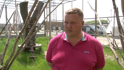 Не відходять від мами та харчуються молоком. В екопарку біля Полтави народилися лемури Не відходять від мами та харчуються молоком. В екопарку біля Полтави народилися лемури