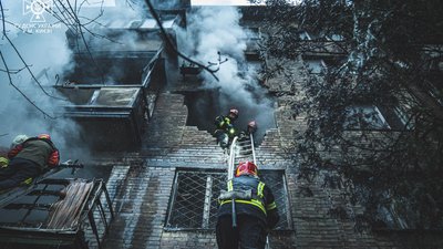 У Києві російська ракета пошкодила 2 житлові будинки, загинула одна людина — Кличко