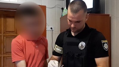Евакуювали пів сотні жителів: в Одесі чоловік "замінував" багатоквартирні будинки