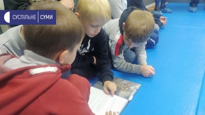 У Сумах презентували книгу з історіями про "Народних героїв" У Сумах презентували книгу з історіями про "Народних героїв"