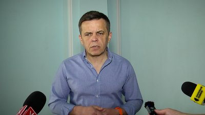 На сесії міської ради виділили п'ять мільйонів гривень на ліквідацію пошкоджень після обстрілів На сесії міської ради виділили п'ять мільйонів гривень на ліквідацію пошкоджень після обстрілів