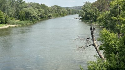 Річка Сіверський Донець на Донеччині