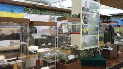 Музей мілітарної історії Житомирського військового інституту поповнили новими експонатами Музей мілітарної історії Житомирського військового інституту поповнили новими експонатами