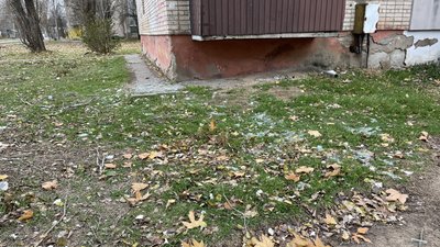 Внаслідок російської дронової атаки травмовані два жителі передмістя Херсона Антонівки