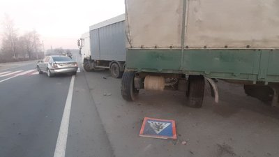 Перебігав дорогу. На Прикарпатті через пішохода сталася аварія