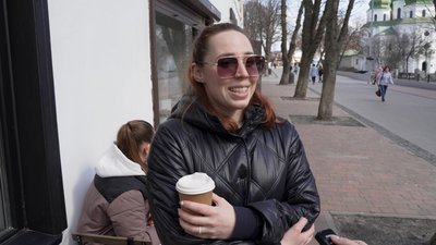 "Їж. Пий.Читай. Кохай": у Ніжині відкрили першу кав’ярню-книгарню