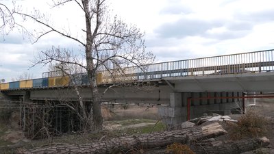Пісочинській міст закрили на капітальний ремонт: як об'їхати