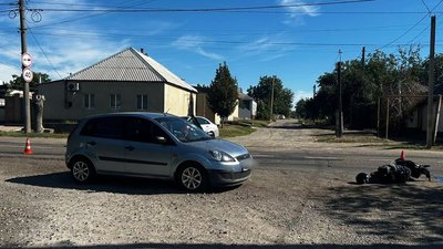 На Миколаївщині мопед зіткнувся з авто: травмувався чоловік