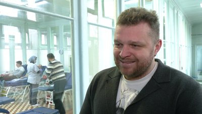"Це найпростіше, чим я можу допомогти": як у Рівному донори здають кров "Це найпростіше, чим я можу допомогти": як у Рівному донори здають кров