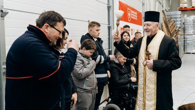 В Івано-Франківську освятили понад 300 великодніх кошиків для нужденних В Івано-Франківську освятили понад 300 великодніх кошиків для нужденних
