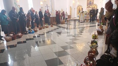 "З урочистою молитвою і радістю про Воскреслого Спасителя зустріли Великдень" — керуючий Херсонською єпархією ПЦУ "З урочистою молитвою і радістю про Воскреслого Спасителя зустріли Великдень" — керуючий Херсонською єпархією ПЦУ