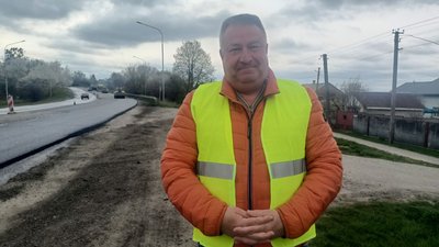 Ремонт доріг на Волині: де тривають роботи та скільки грошей на це виділили Ремонт доріг на Волині: де тривають роботи та скільки грошей на це виділили