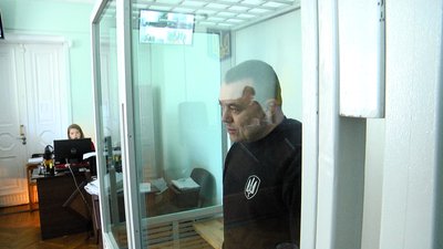 У Житомирі суд лишив під вартою одного з підозрюваних у вбивстві дитини У Житомирі суд лишив під вартою одного з підозрюваних у вбивстві дитини