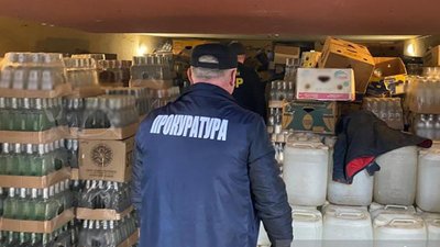 На Львівщині викрили цех із виробництва фальсифікованої горілки На Львівщині викрили цех із виробництва фальсифікованої горілки