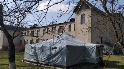 Тимчасові пункти прийому та розподілу хворих на COVID-19 облаштували на Тернопільщині