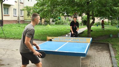 У Хмельницькому тенісисти збирали кошти для ЗСУ