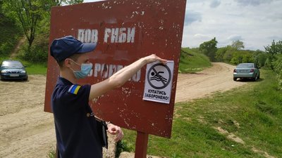 Обстеження дна та проби якості води: як на Харківщині готують пляжі до купального сезону