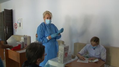 Як у черкаських Центрах вакцинації населення щепили від COVID-19 Як у черкаських Центрах вакцинації населення щепили від COVID-19