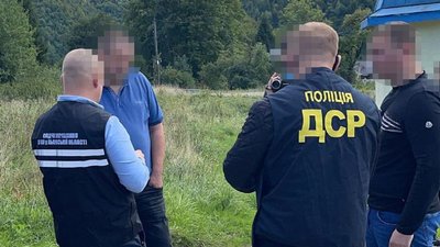 На Львівщині затримали директора одного з лісгоспів на хабарі На Львівщині затримали директора одного з лісгоспів на хабарі