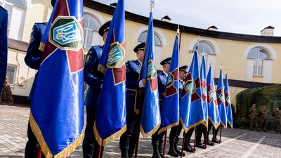 Волинські нацгвардійці отримали бойовий прапор Волинські нацгвардійці отримали бойовий прапор