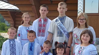 "Куди їхати, чим добиратися, ніхто не знав!" Історія мами – виховательки, яка вміє втілювати дитячі мрії "Куди їхати, чим добиратися, ніхто не знав!" Історія мами – виховательки, яка вміє втілювати дитячі мрії