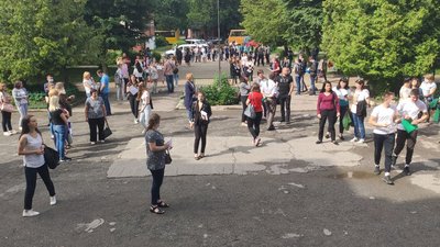 На Тернопільщині стартувало ЗНО з математики На Тернопільщині стартувало ЗНО з математики