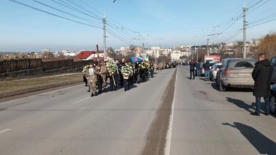 У Тернополі провели в останню дорогу кордівця Віктора Мельниченка У Тернополі провели в останню дорогу кордівця Віктора Мельниченка