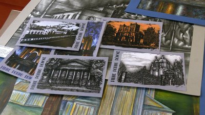 Студентка з Рівного створила поштові листівки з архітектурними пам'ятками міста Студентка з Рівного створила поштові листівки з архітектурними пам'ятками міста