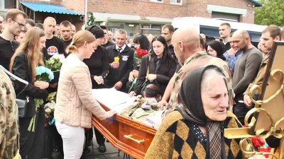 У Хмельницькому попрощалися з захисником Назаром Макаренком