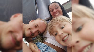 Павло разом з родиною Павло разом з родиною