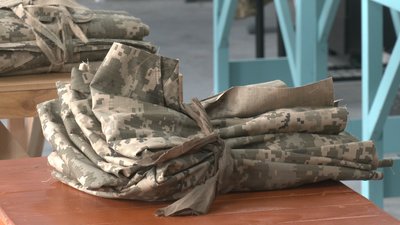 Від дитячих меблів до форми для ЗСУ: як київське підприємство переїхало на Прикарпаття й налагодило тут виробництво Від дитячих меблів до форми для ЗСУ: як київське підприємство переїхало на Прикарпаття й налагодило тут виробництво