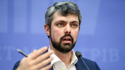 День перемоги чи пам’яті й примирення? Звідки взялося 9 травня та чому його раніше не відзначали з парадами