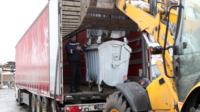 Вінниця передала Херсону 50 контейнерів для збору побутових відходів